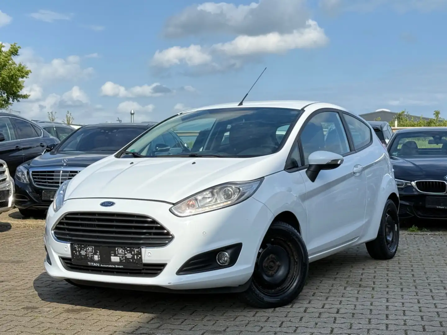Ford Fiesta Trend Klima SHZ Tempomat PDC Bluetooth Weiß - 1