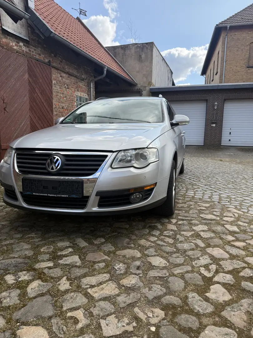 Volkswagen Passat Variant 2.0 TDI DSG Individual Chrom - 1