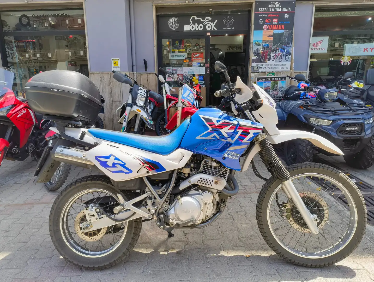 Yamaha XT 600 Azul - 1