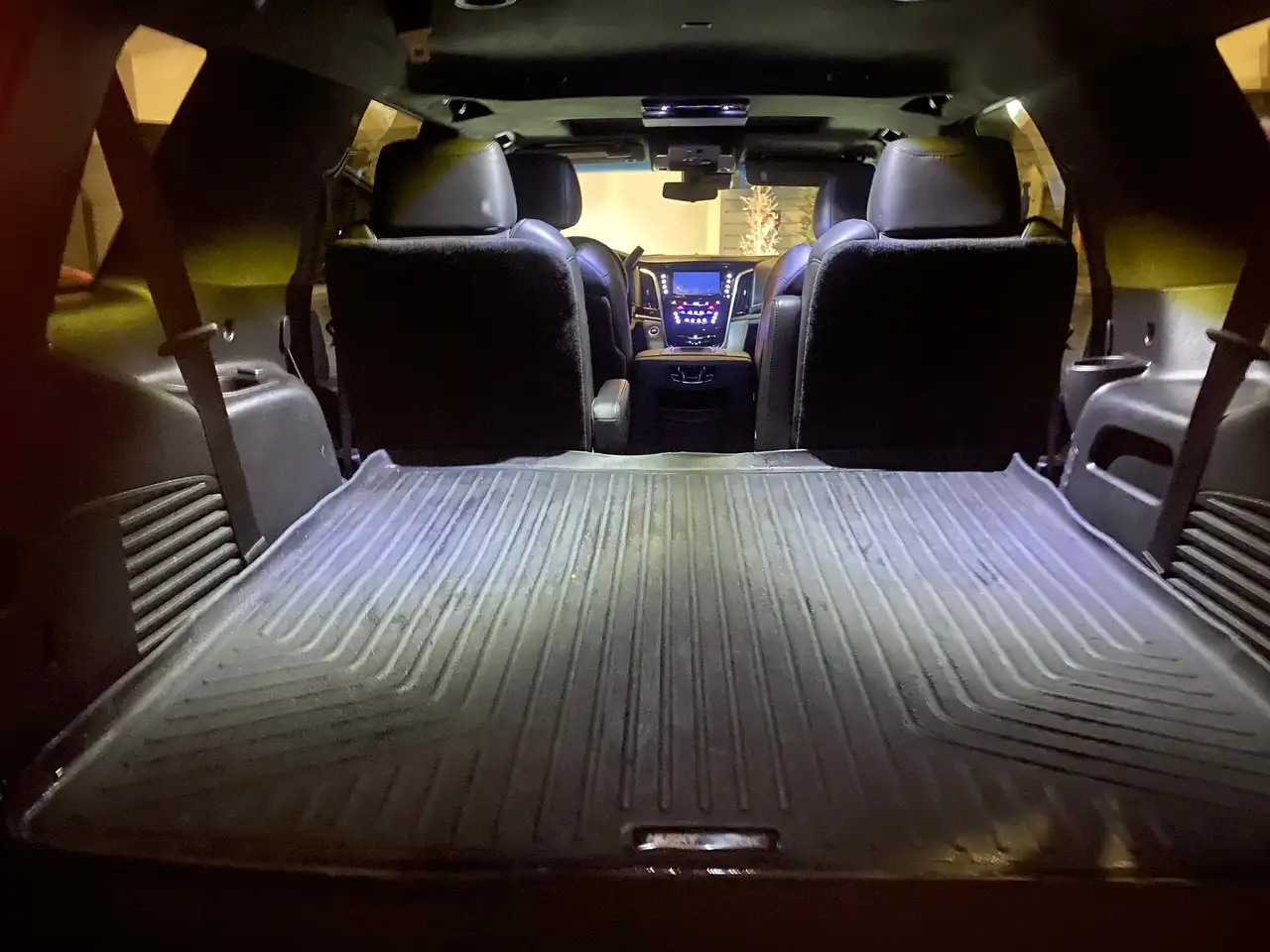 Cadillac Escalade снимка Cadillac Escalade