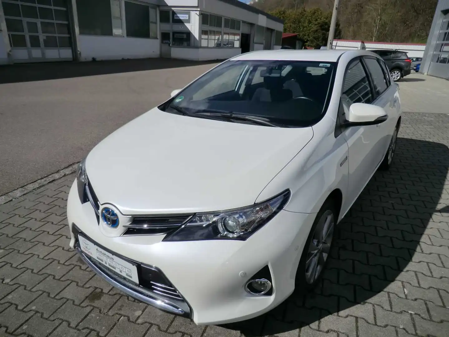 Toyota Auris Hybrid 1.8 VVT-i Automatik START Edition Weiß - 1