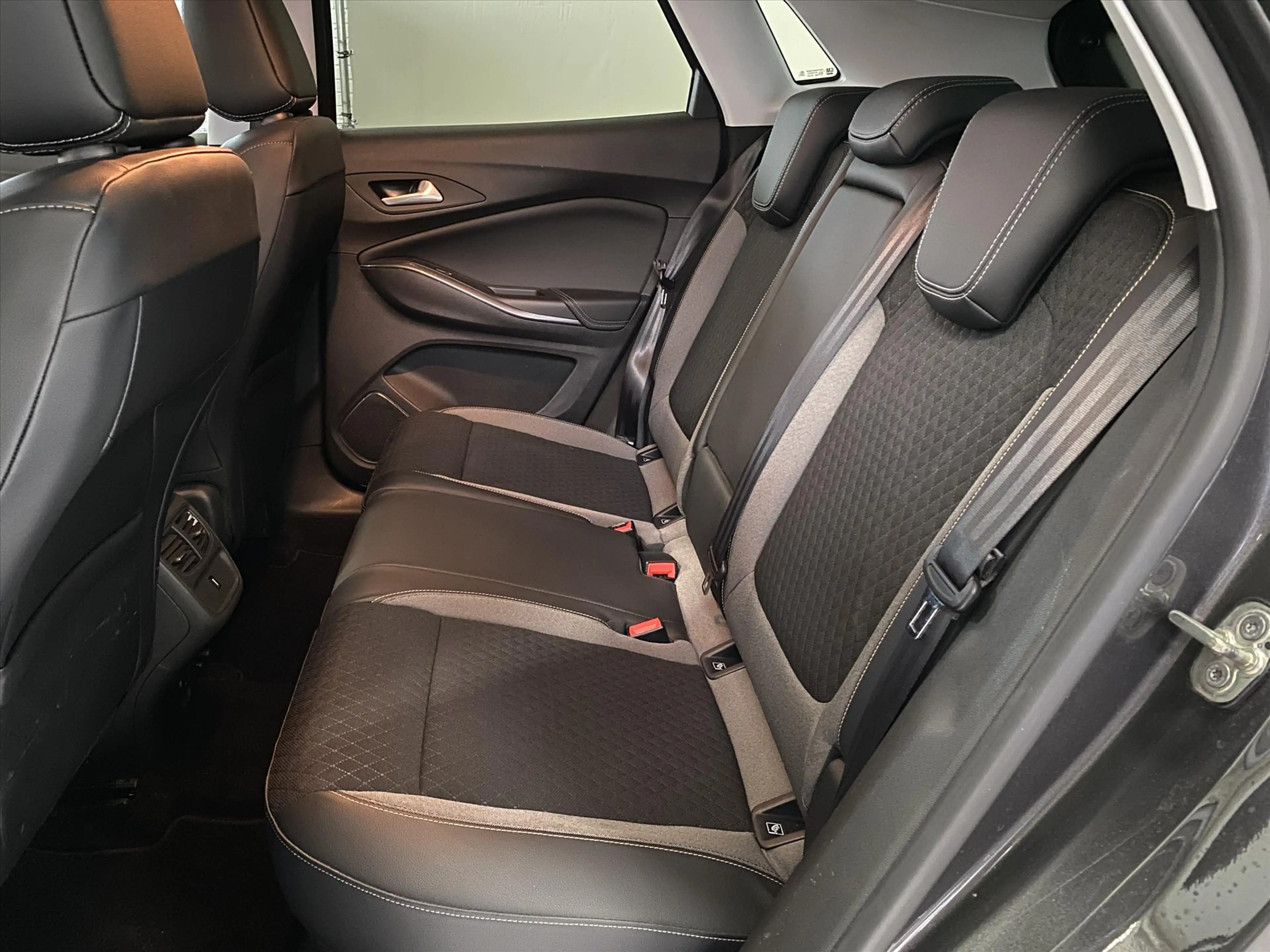 Opel Grandland X 1.2 Turbo 130pk Automaat Innovation *NAVI/PDC* — photo 12