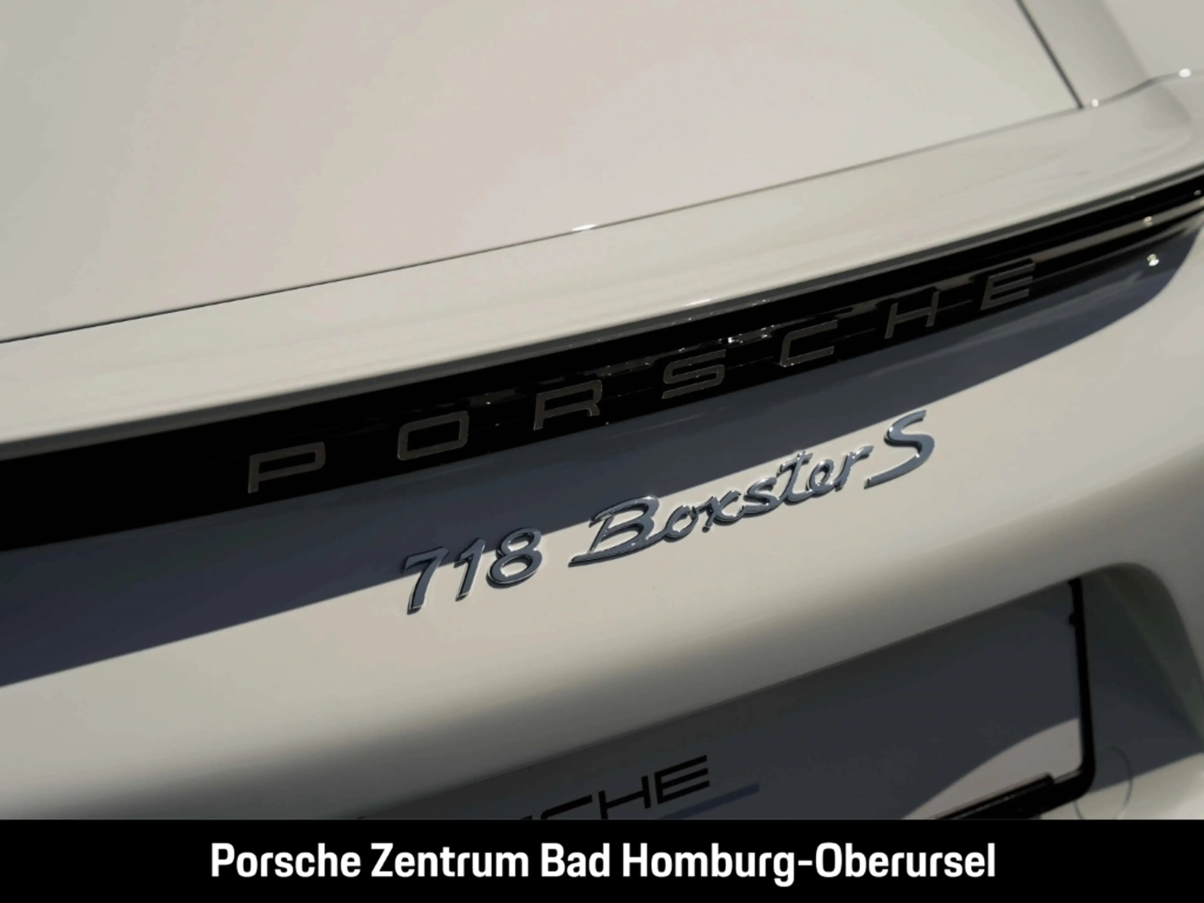 Porsche Boxster 718 S — photo 10