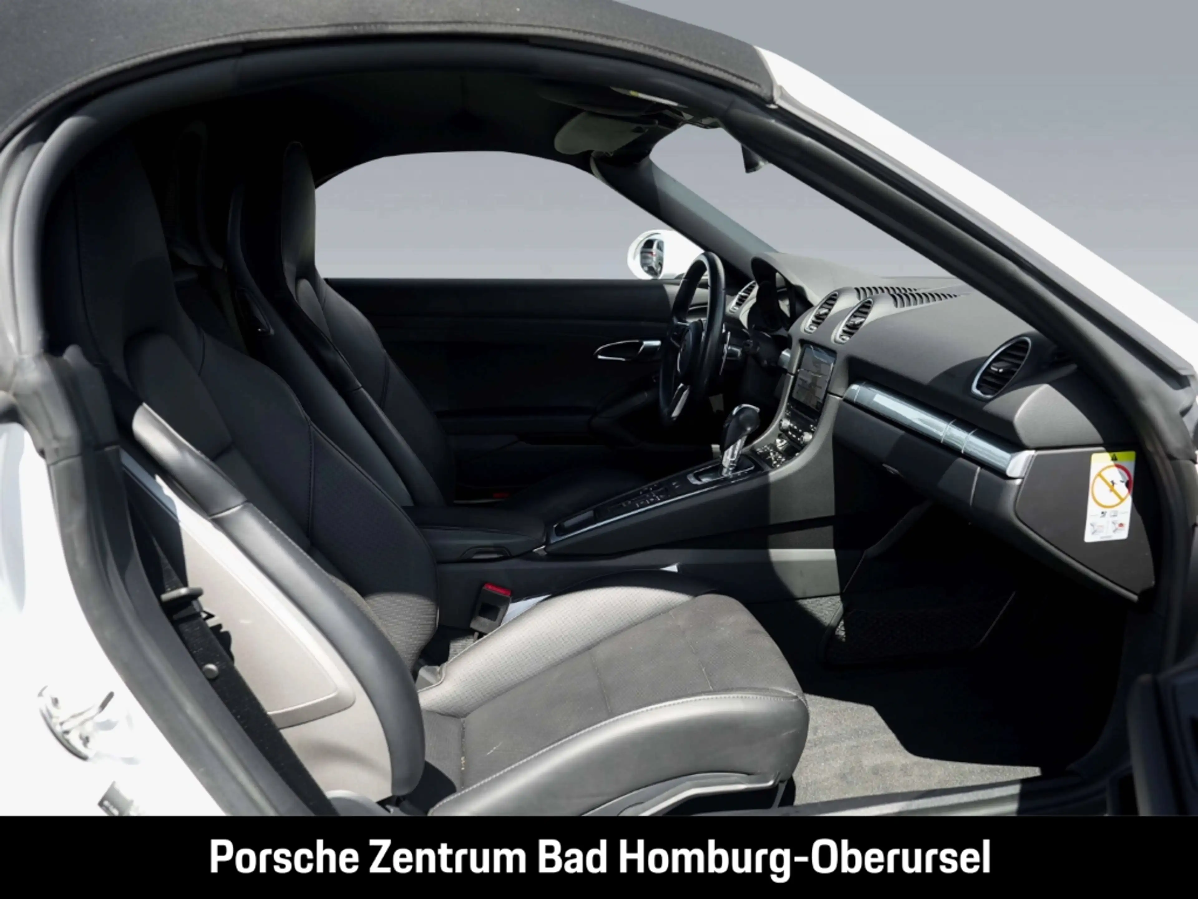 Porsche Boxster 718 S — photo 14