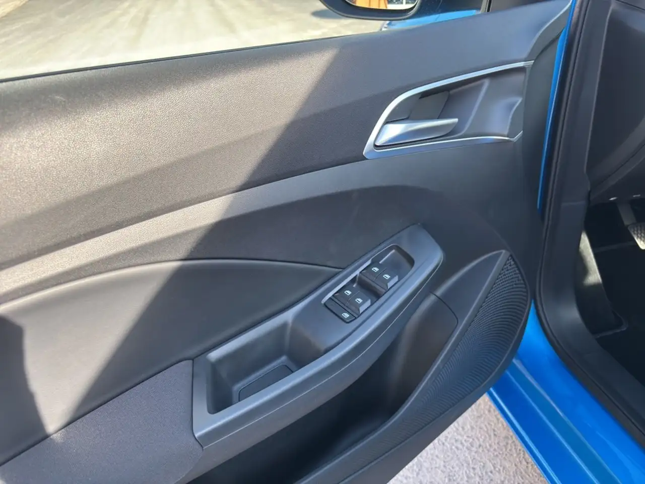MG MG3 1.5 Comfort LED*NAV*PDC*KAMERA*VIRTUAL*16" 12