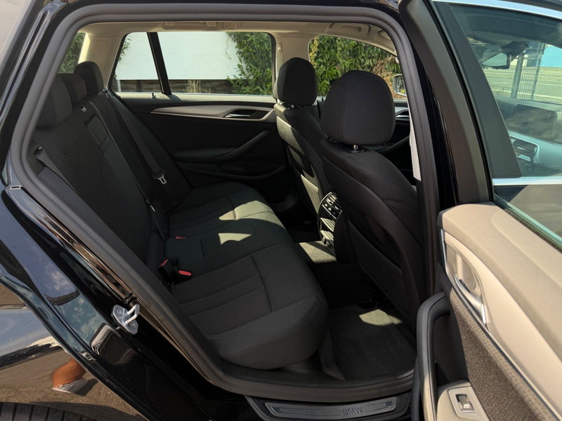 BMW 520 d xDrive Touring AHK PDC Rückfahrkamera — photo 15