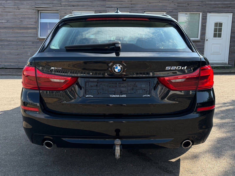 BMW 520 d xDrive Touring AHK PDC Rückfahrkamera — photo 6