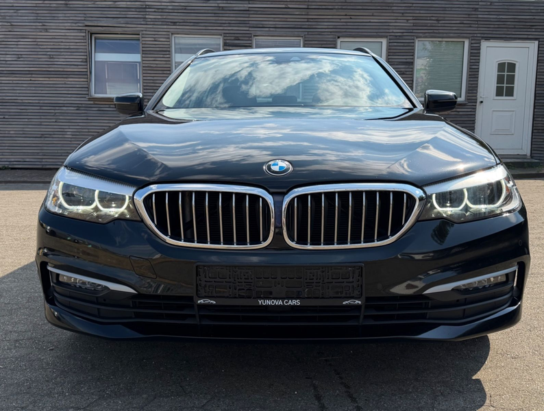 BMW 520 d xDrive Touring AHK PDC Rückfahrkamera — photo 2