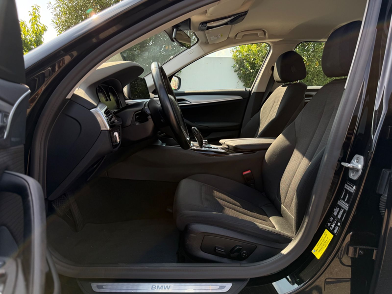 BMW 520 d xDrive Touring AHK PDC Rückfahrkamera — photo 9