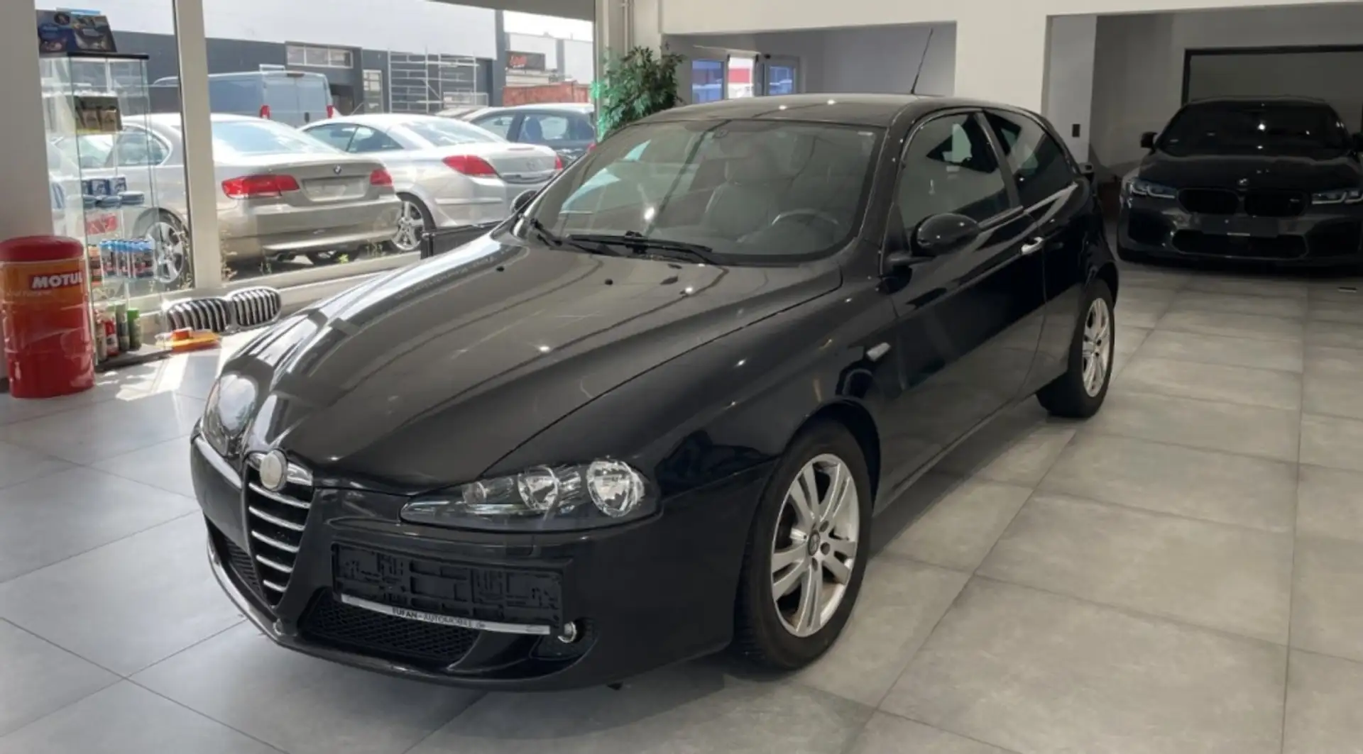 Alfa Romeo 147 1.9JTD Sport 120 Noir - 1