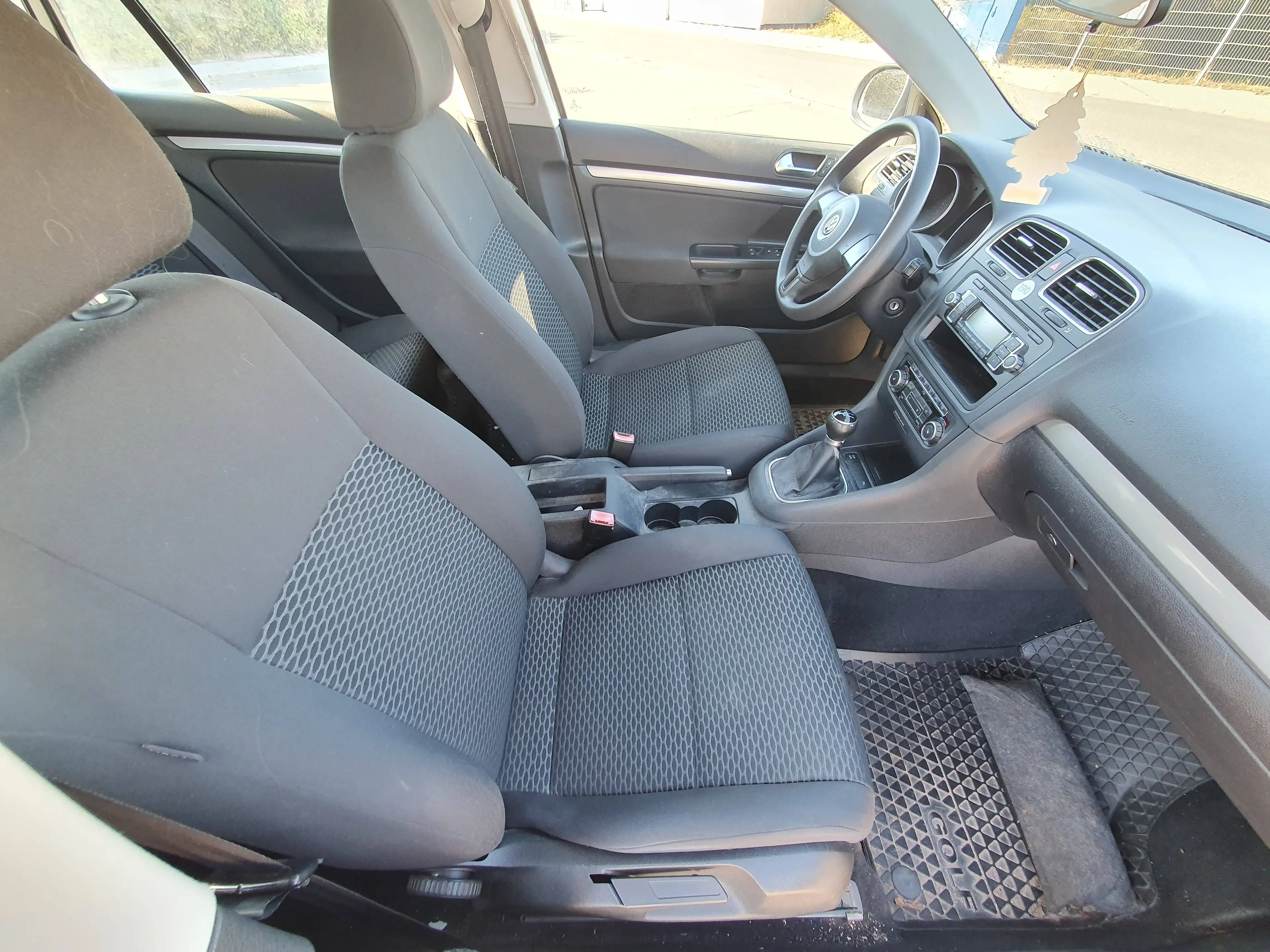 Volkswagen Golf Variant Trendline — photo 12