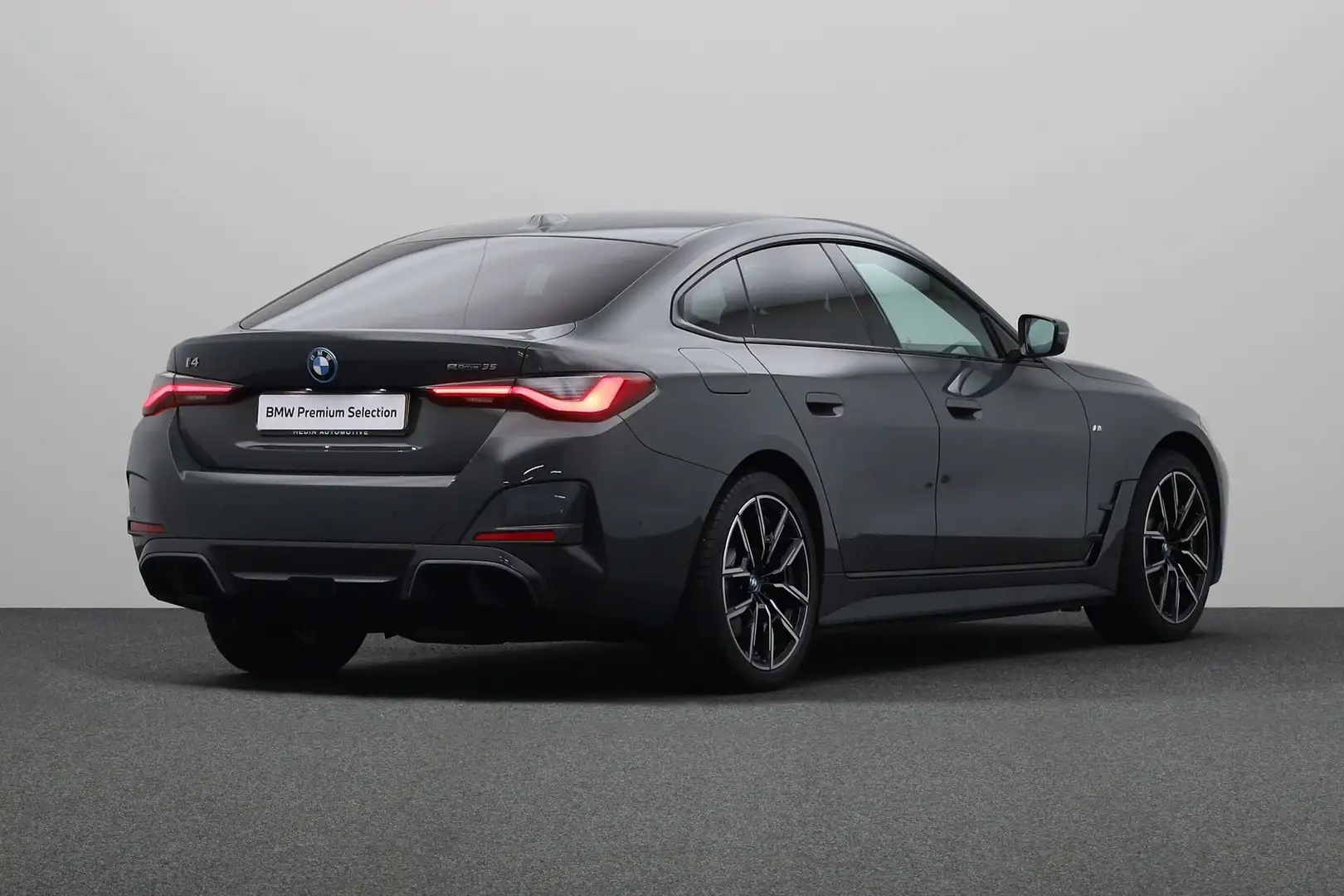 BMW i4 eDrive35 70 kWh | Achteruitrijcamera | Stoelverwar Gris - 2