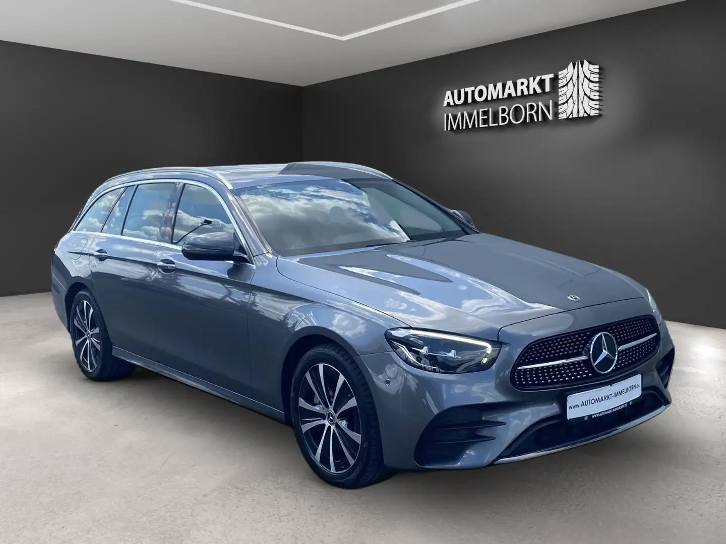 Mercedes-Benz E 400 d ALLRAD 19*Massage*Sdach*Luftfed*Kamera*L Grijs - 1