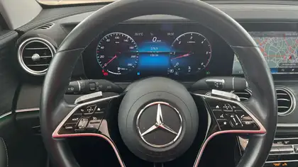 Annonce voiture d'occasion Mercedes-Benz E 400 - CARADIZE