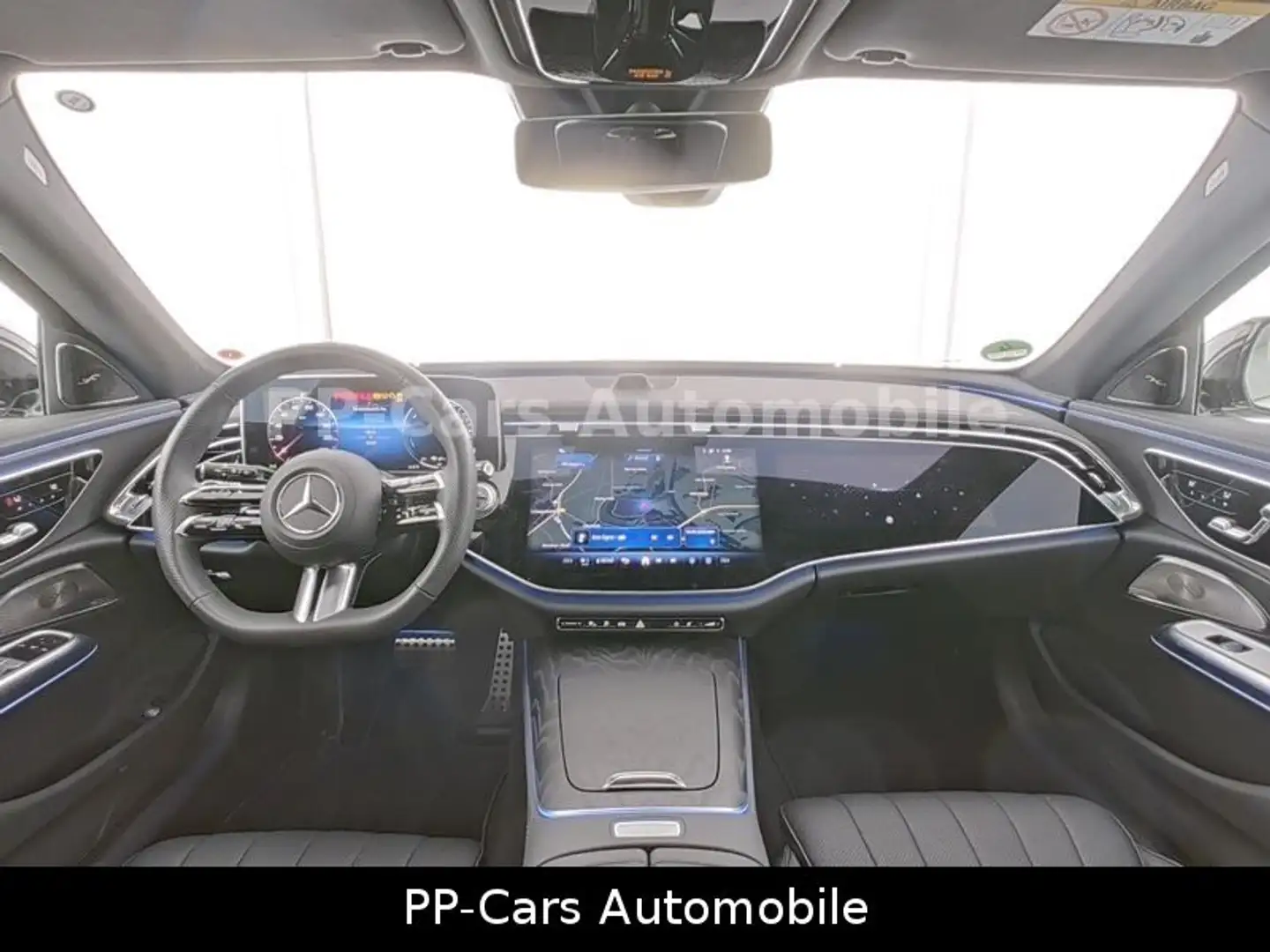 Mercedes-Benz E 300 de 4M T AMG Advanced+*Superscreen*Leder*4D Grau - 2