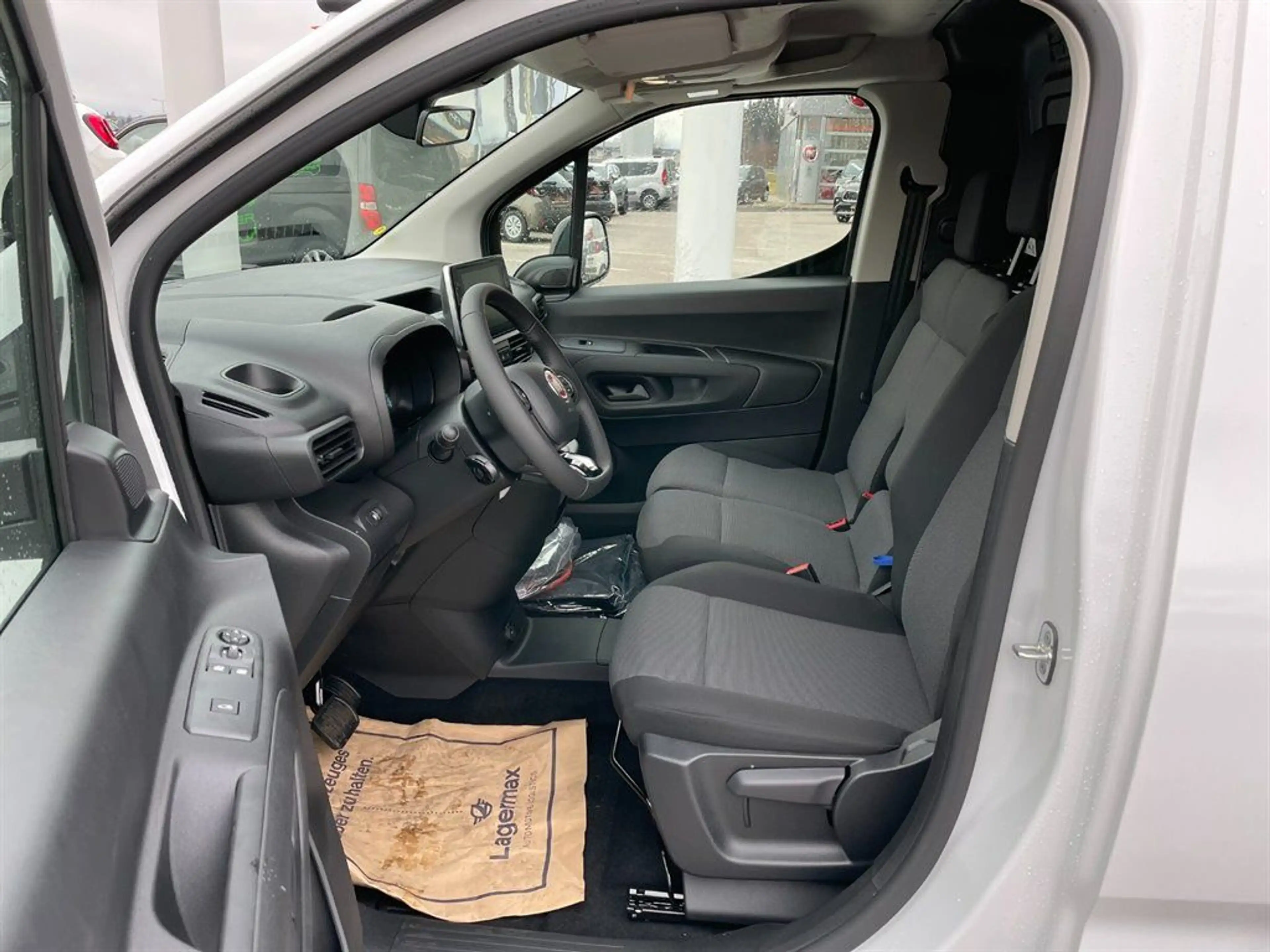 Fiat Doblo Elektro 50kWh — photo 9