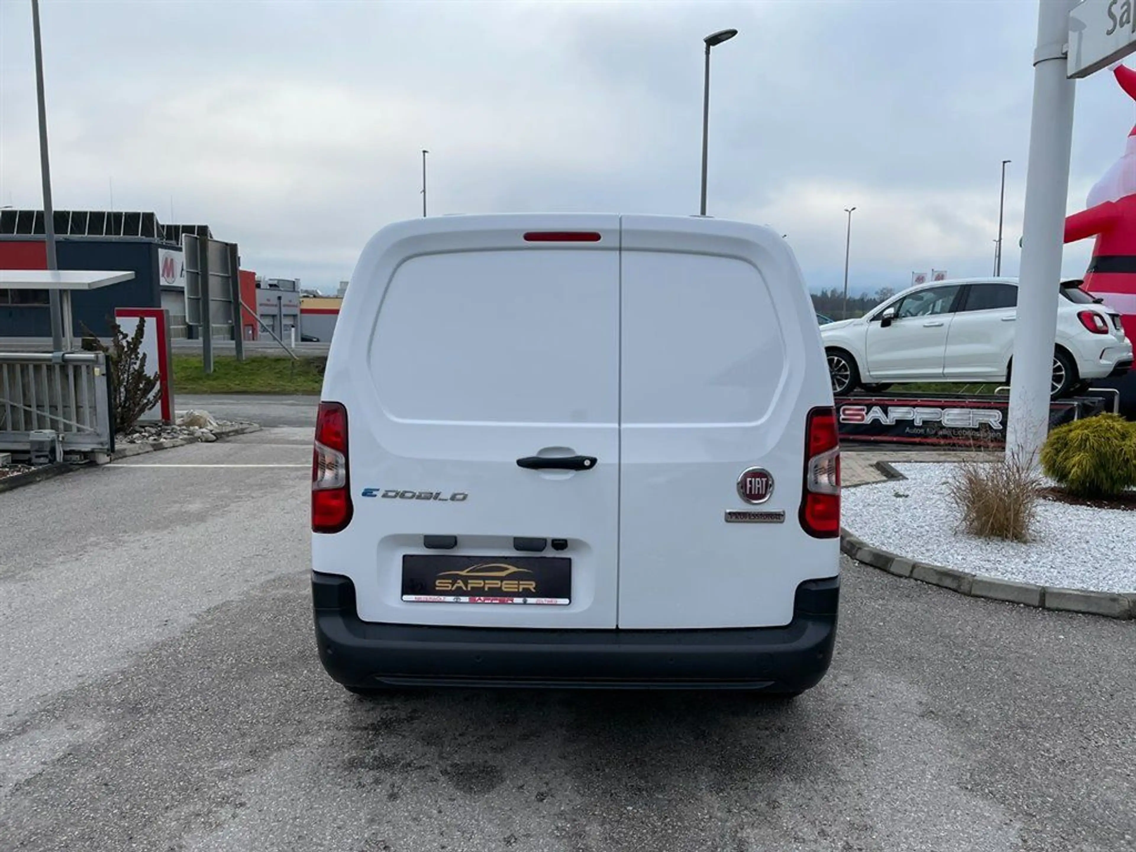 Fiat Doblo Elektro 50kWh — photo 6