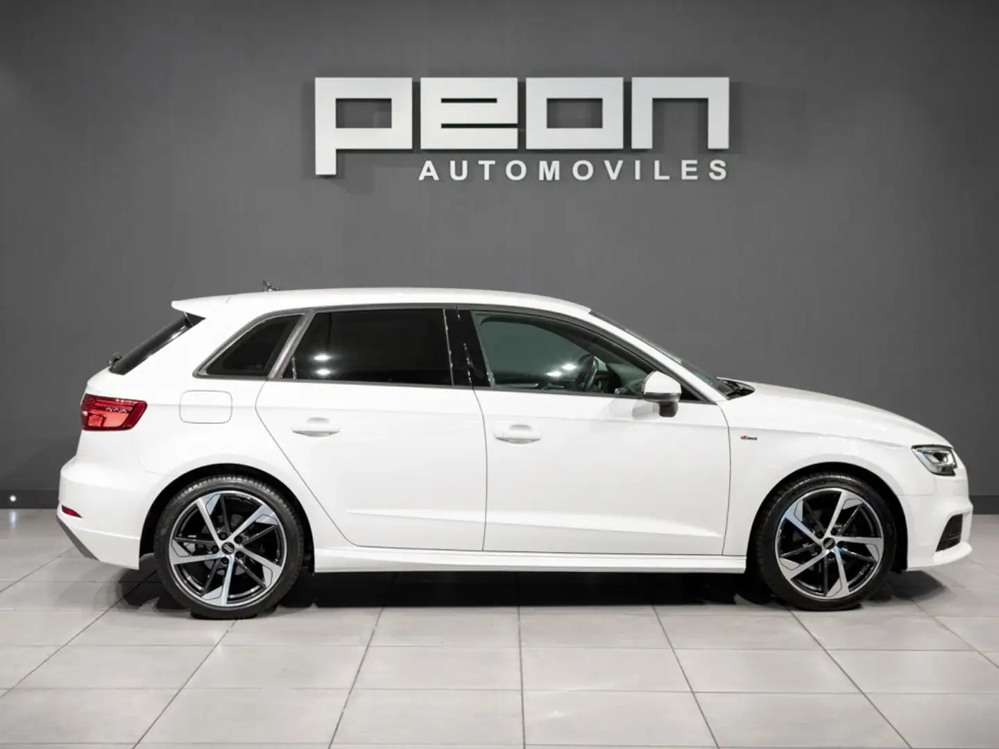 Audi A3 Sportback 35 TDI S line 110kW Blanc - 2