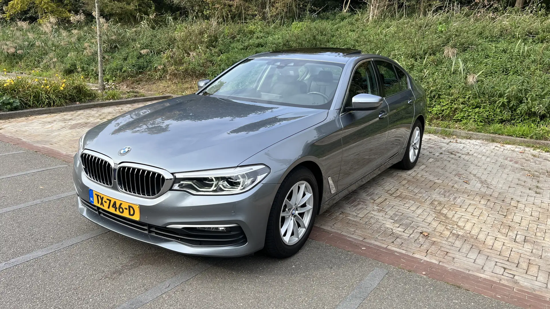 BMW 520 High Exe Grijs - 1