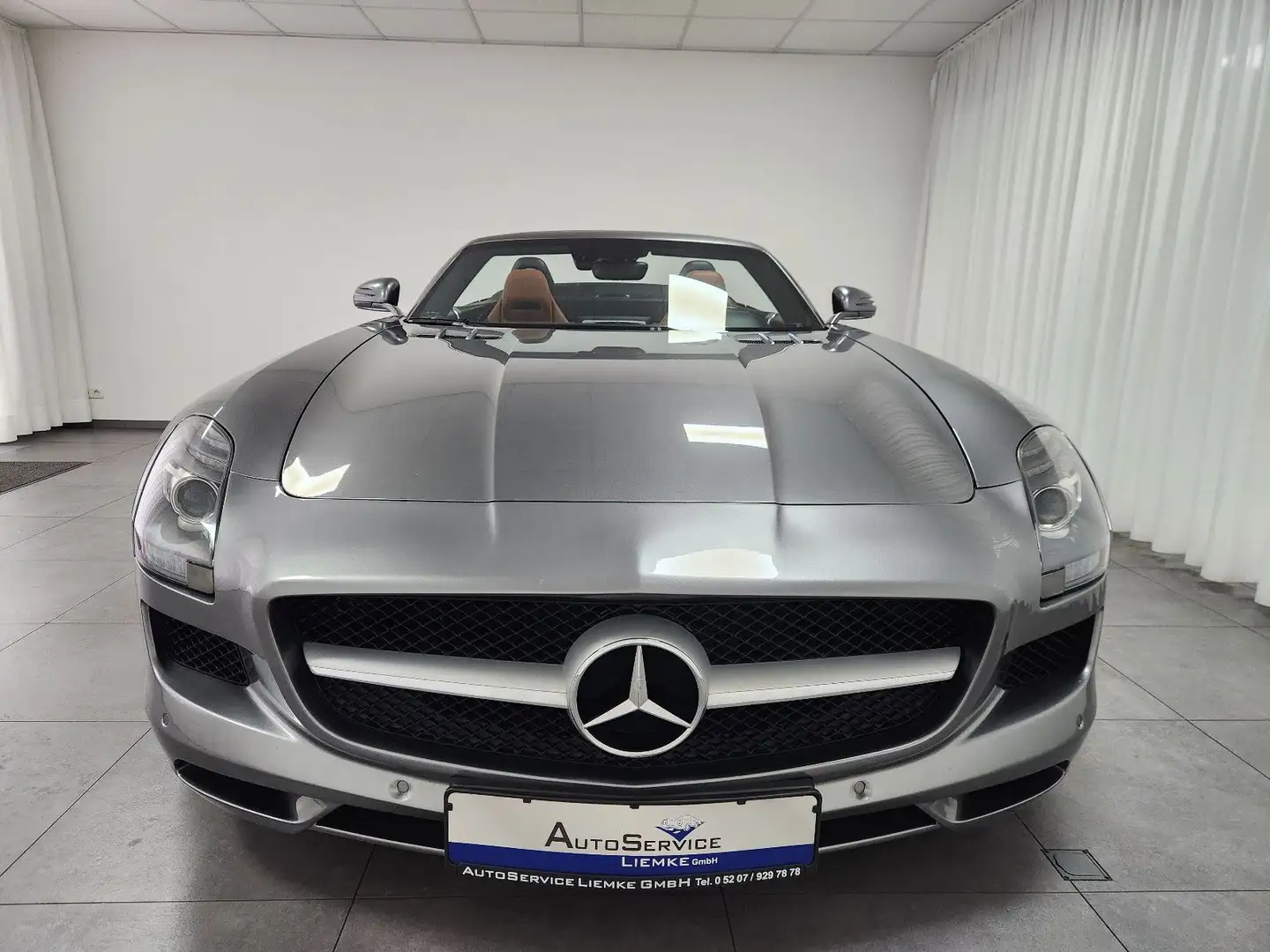 Mercedes-Benz SLS Roadster Carbon Keramik B&O Airscarf Grau - 2