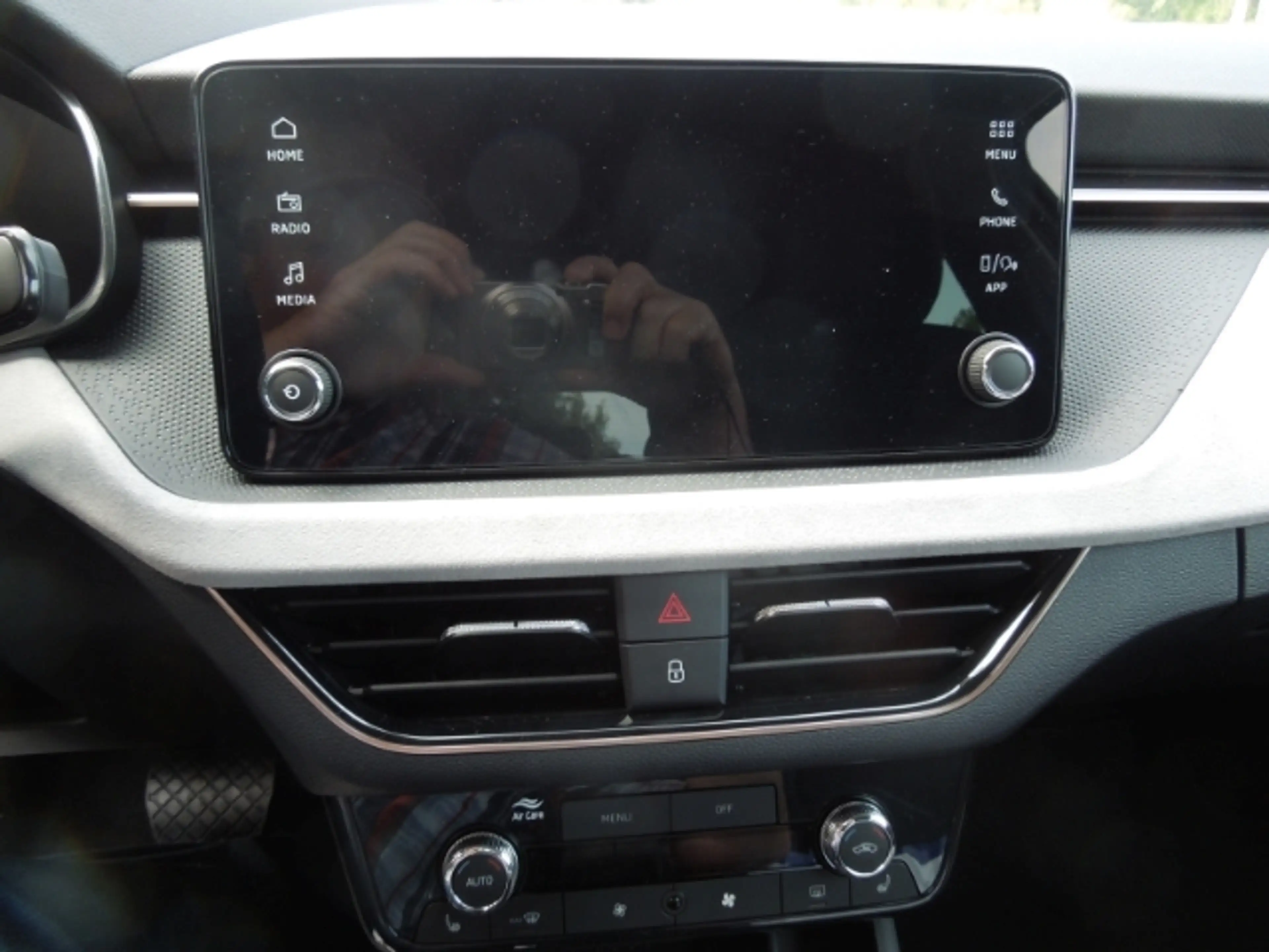 Skoda Scala 1.5TSI TopSelection/LED/Sitzheizung/Kamera — photo 7