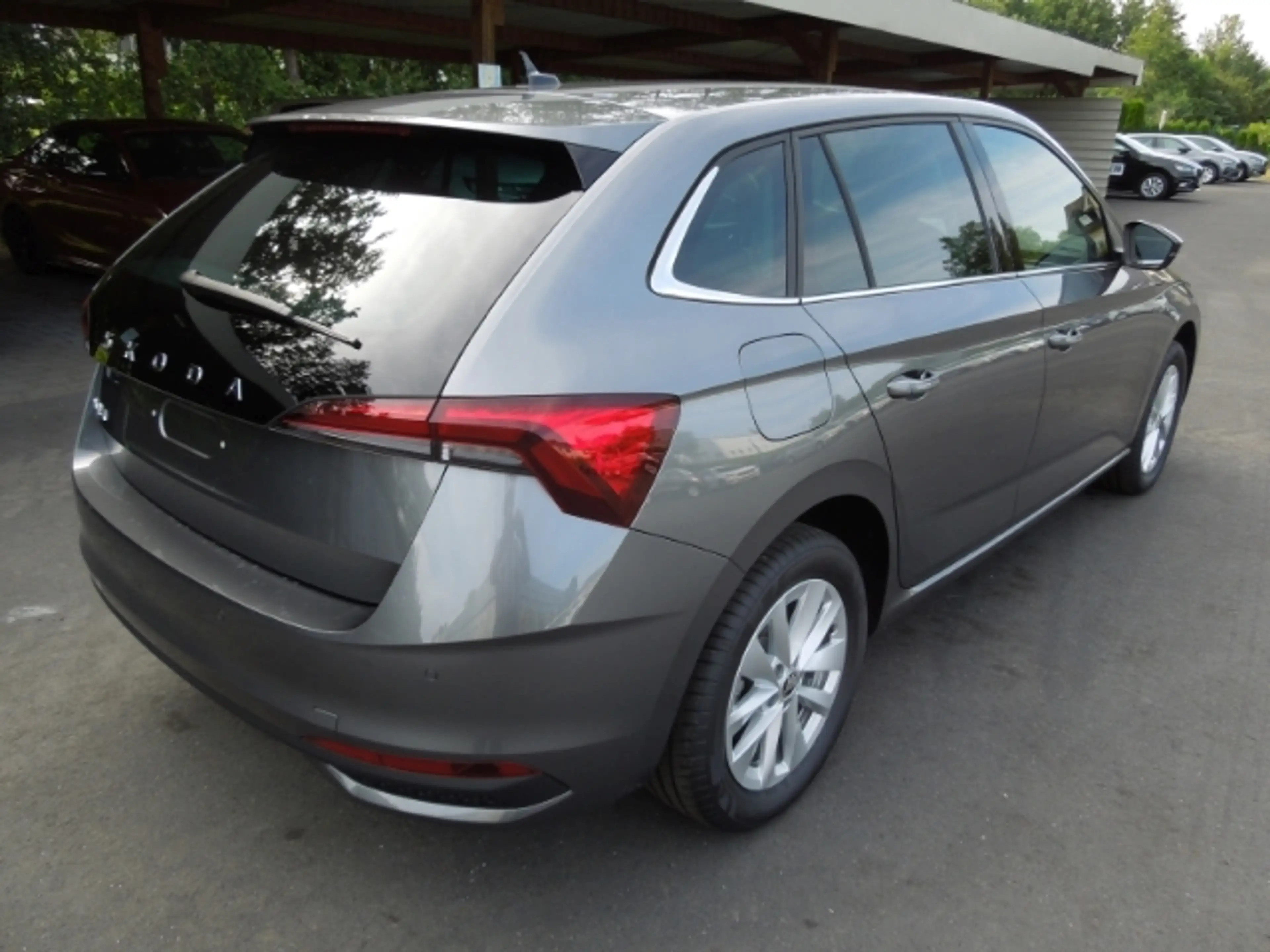 Skoda Scala 1.5TSI TopSelection/LED/Sitzheizung/Kamera — photo 4