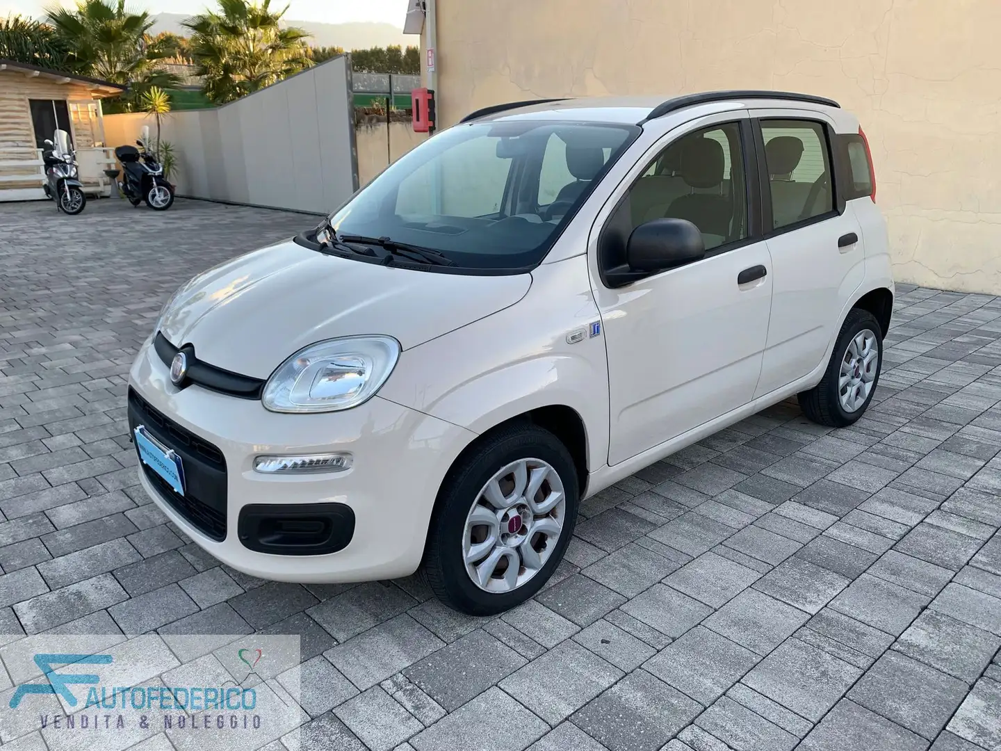 Fiat Panda Panda 0.9 TwinAir Turbo Natural Power Easy Beige - 1