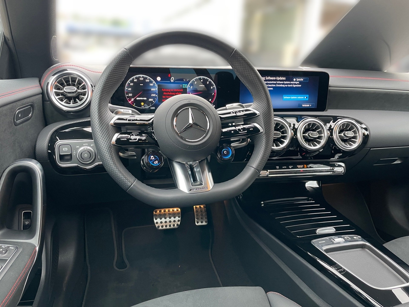 Mercedes-Benz CLA 35 AMG AMG CLA 35 4MATIC Coupé AMG*Ambi*MBUX*Mbeam*Pano — photo 10