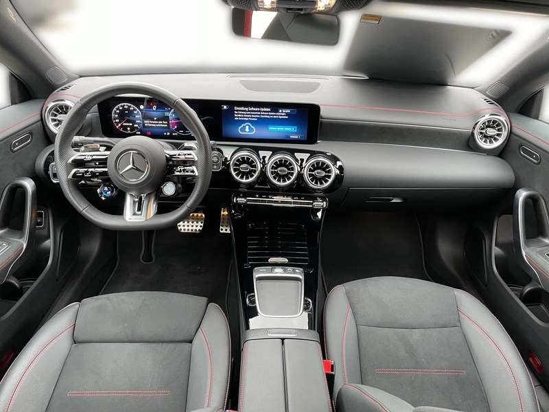 Mercedes-Benz CLA 35 AMG AMG CLA 35 4MATIC Coupé AMG*Ambi*MBUX*Mbeam*Pano — photo 12