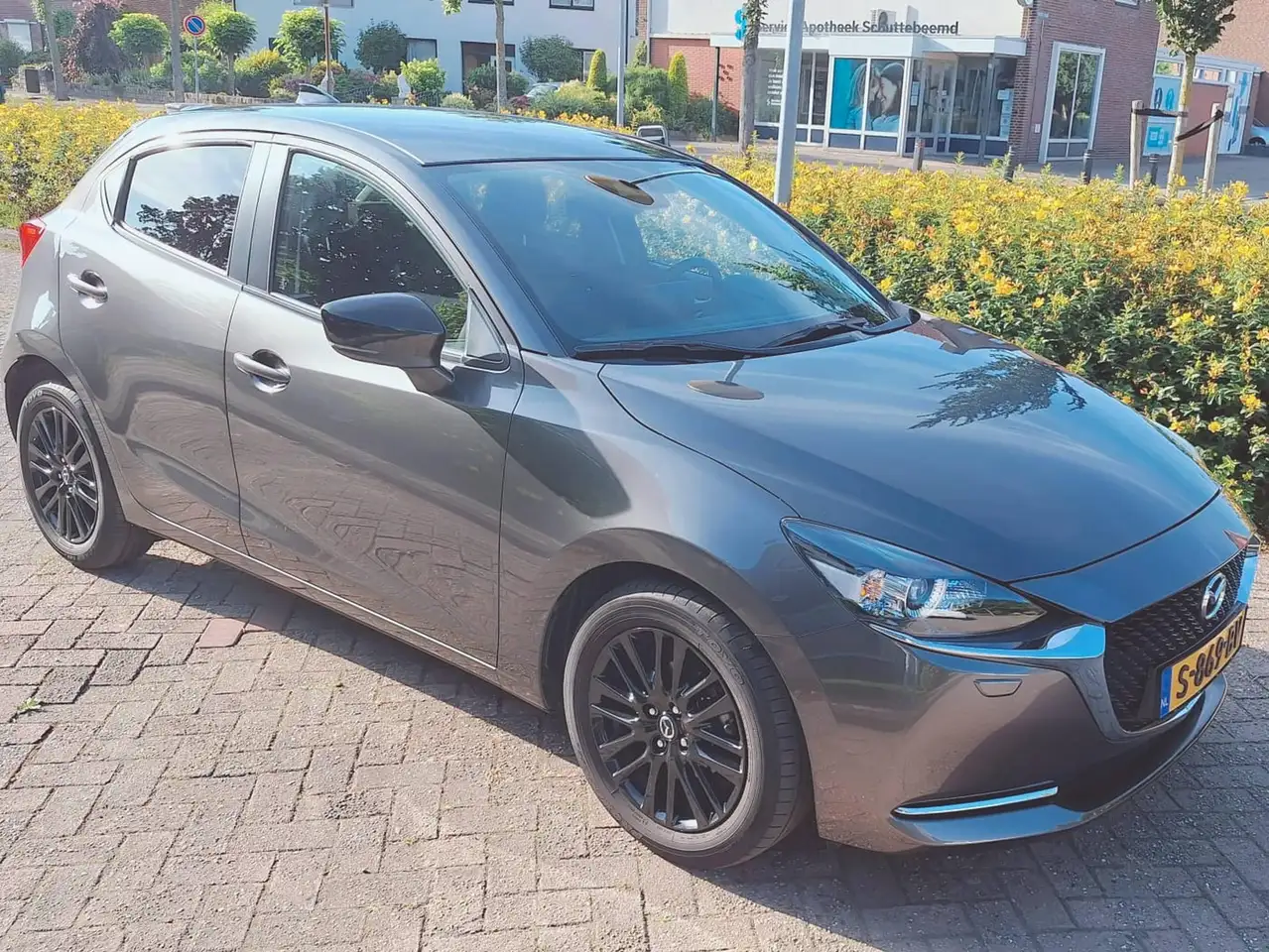 Mazda 2