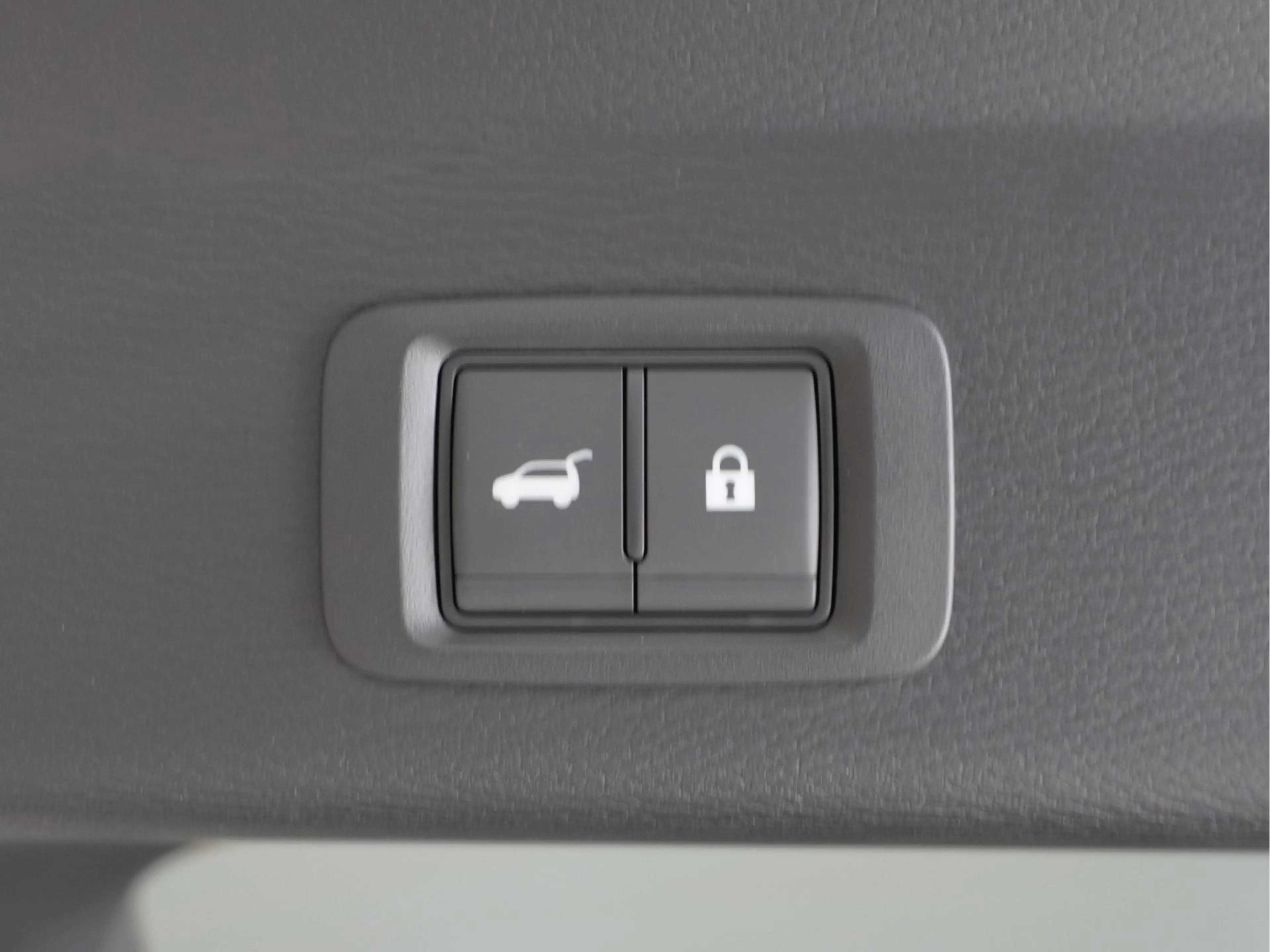 Mitsubishi Outlander 2.4 PHEV Instyle+ Black Edition | Actieprijs | Uni — photo 15