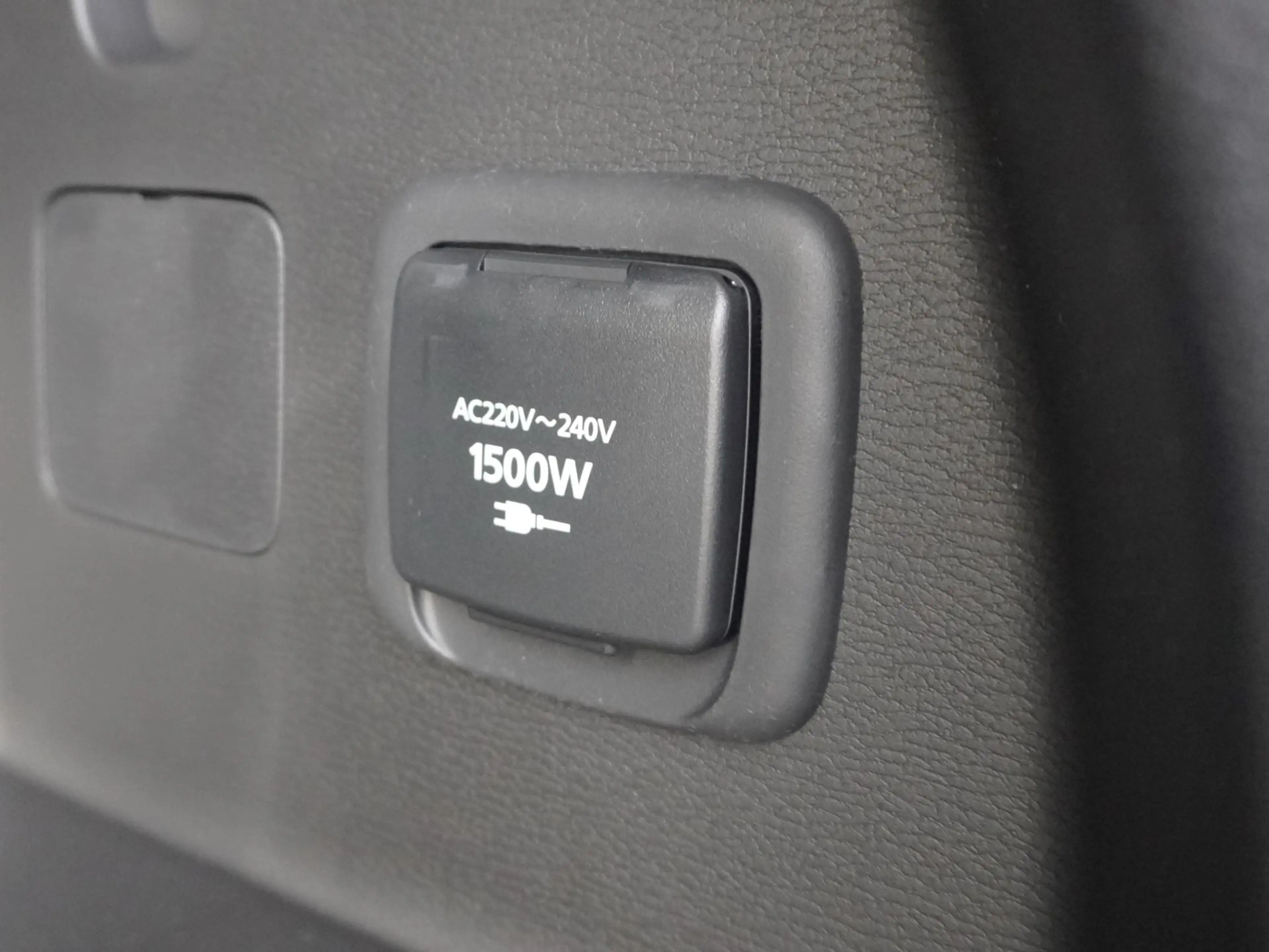 Mitsubishi Outlander 2.4 PHEV Instyle+ Black Edition | Actieprijs | Uni — photo 14