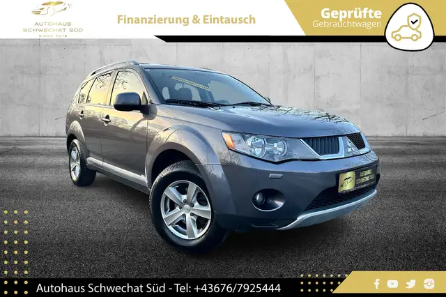 Mitsubishi Outlander 2.4 CVT Instyle // 7-SITZER // VOLLE HÜTTE //