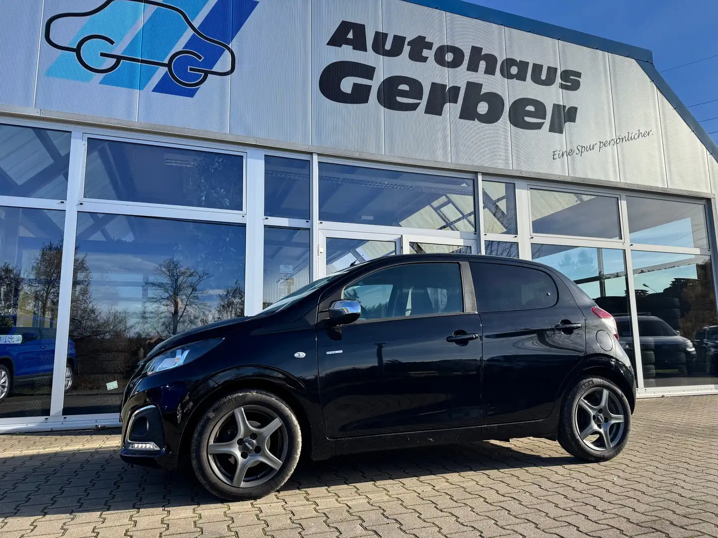 Peugeot 108 108 5-Türer VTI 72 Kamera SHZ MFL ALU Zwart - 1