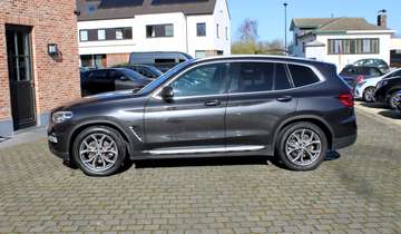 2.0iA xDrive20 X-LINE !!