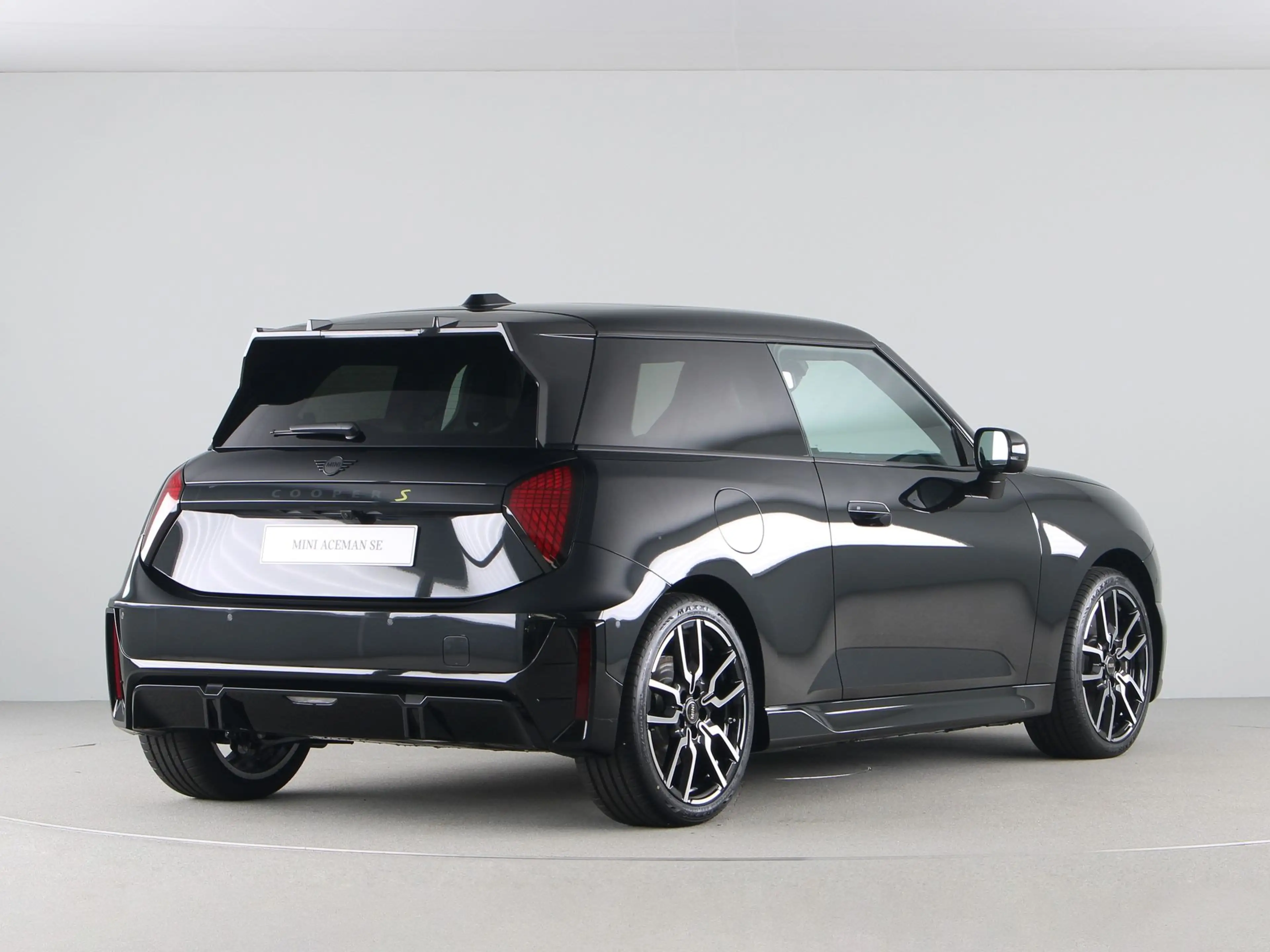 MINI Cooper SE John Cooper Works Pakket L PRIVATE LEASE EUR 503,- — photo 9