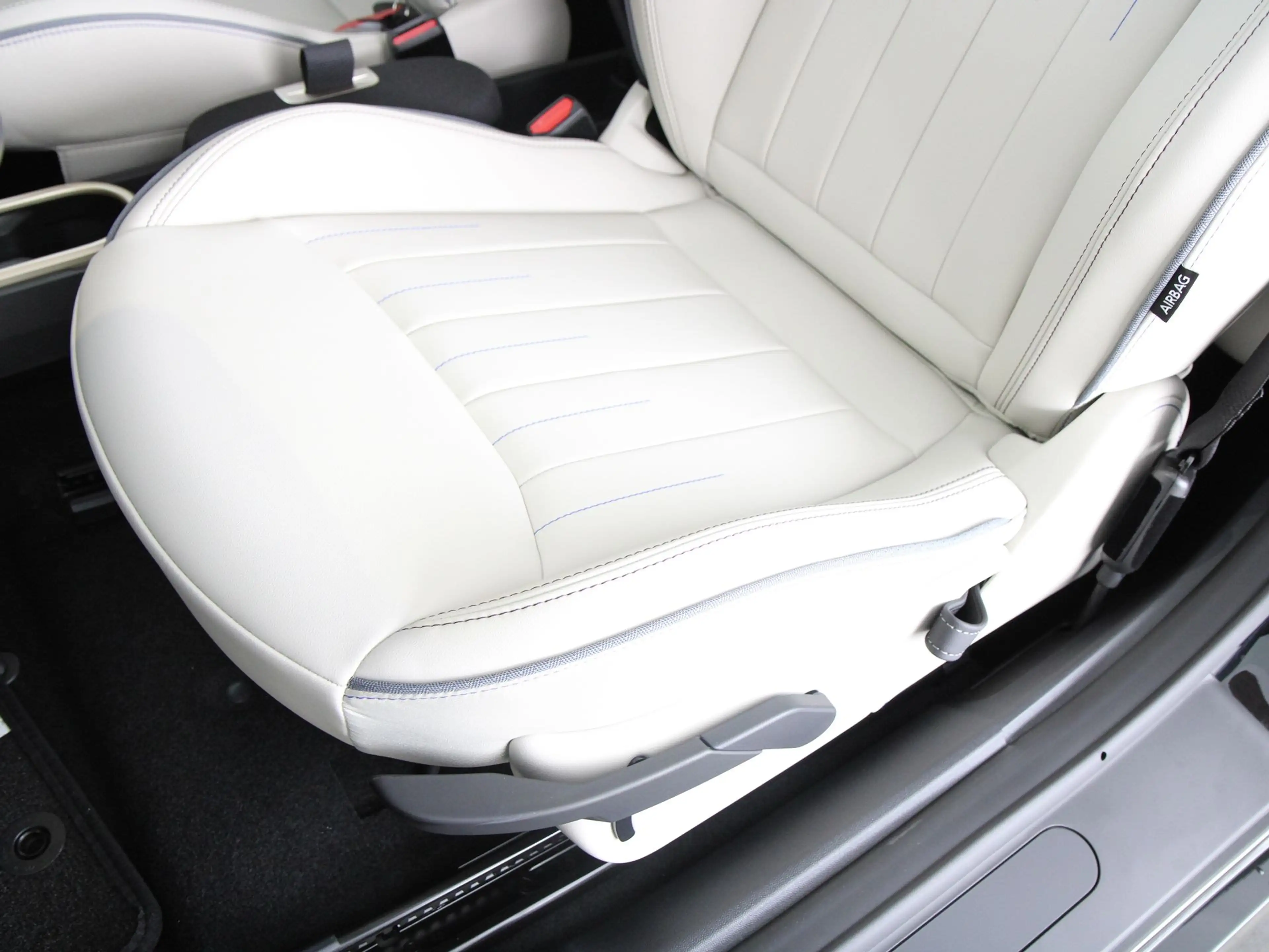 MINI Cooper SE John Cooper Works Pakket L PRIVATE LEASE EUR 503,- — photo 15