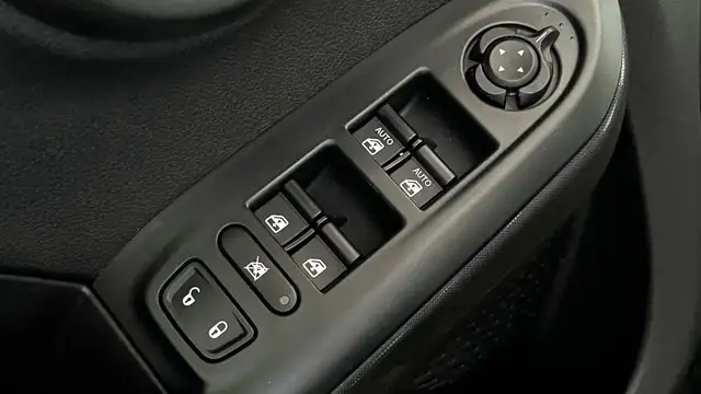 Fiat 500x view 13