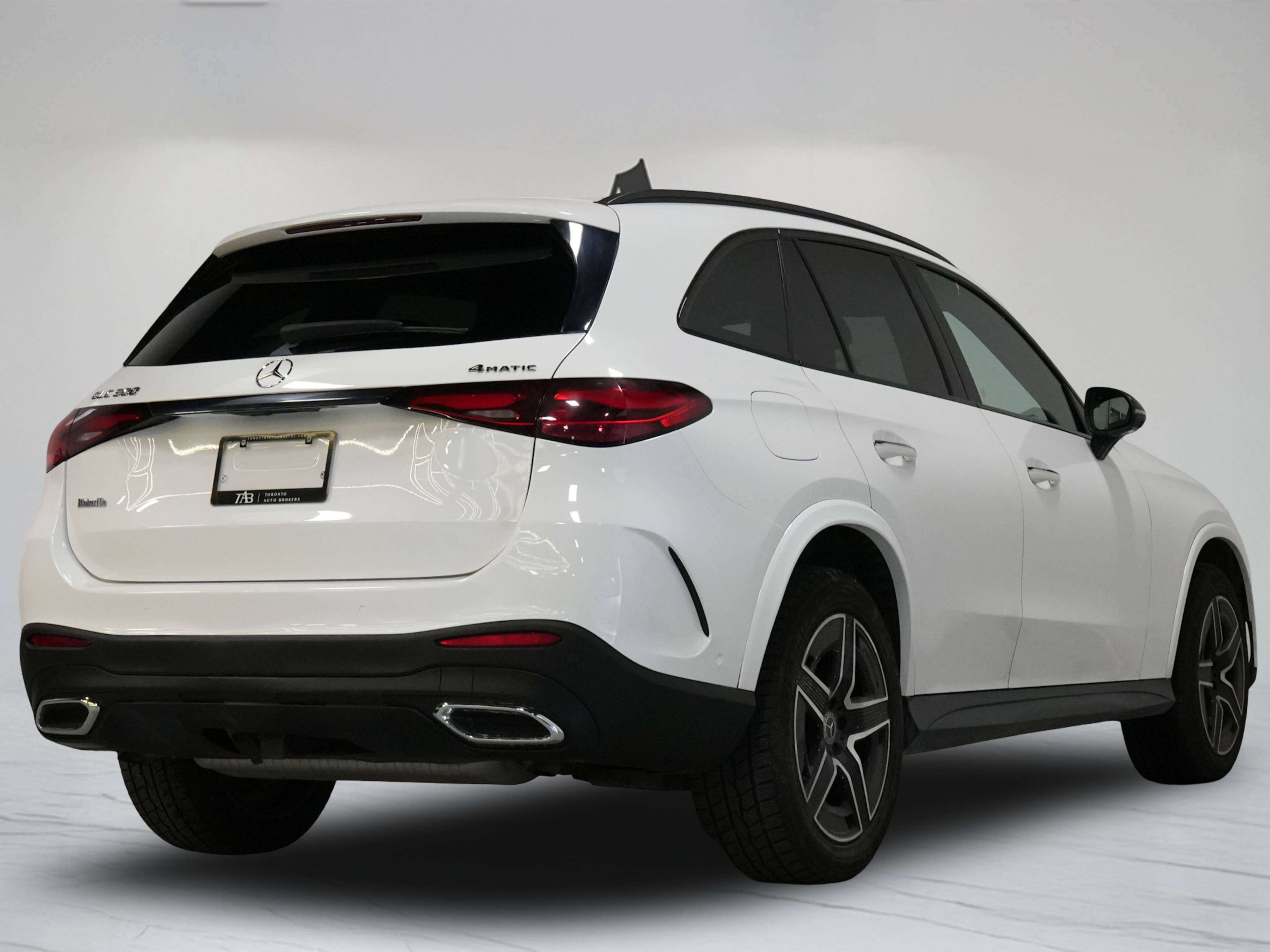 2023 Mercedes-Benz GLC