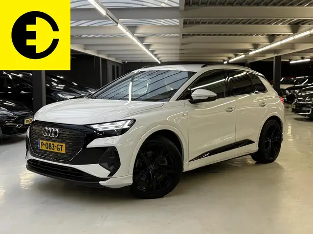 Audi Q4 e-tron 40 Edition 77 kWh | 95,7 % Soh | Stoelverwarming |