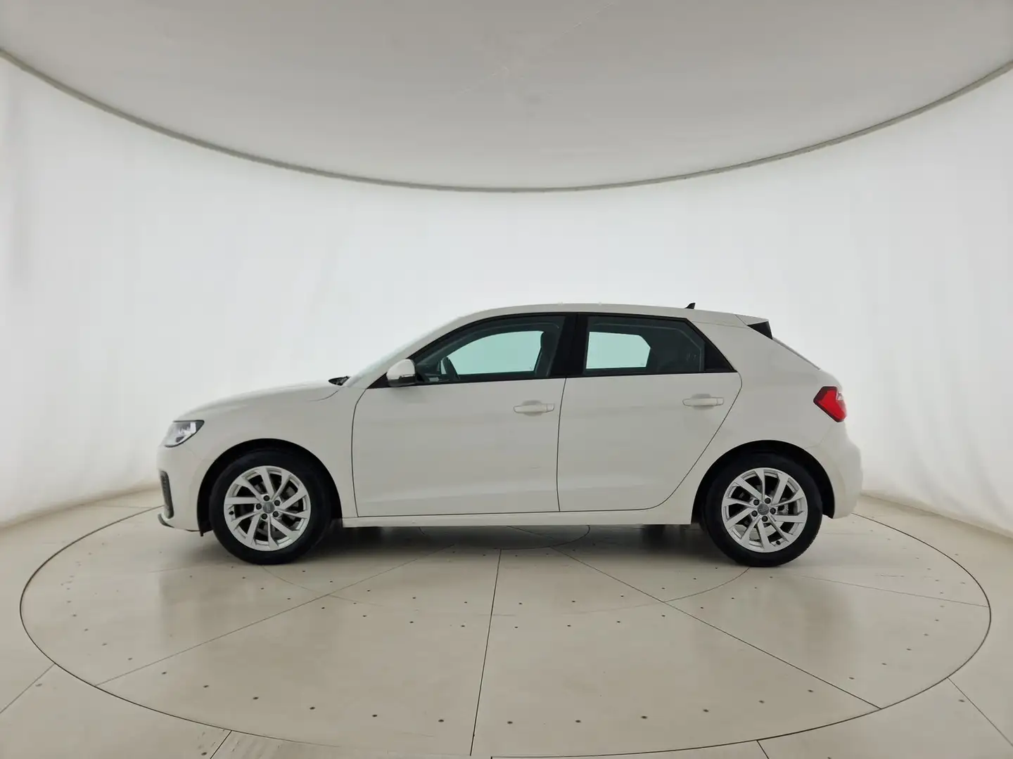Audi A1 sportback 30 1.0 tfsi 116cv s-tronic Weiß - 2