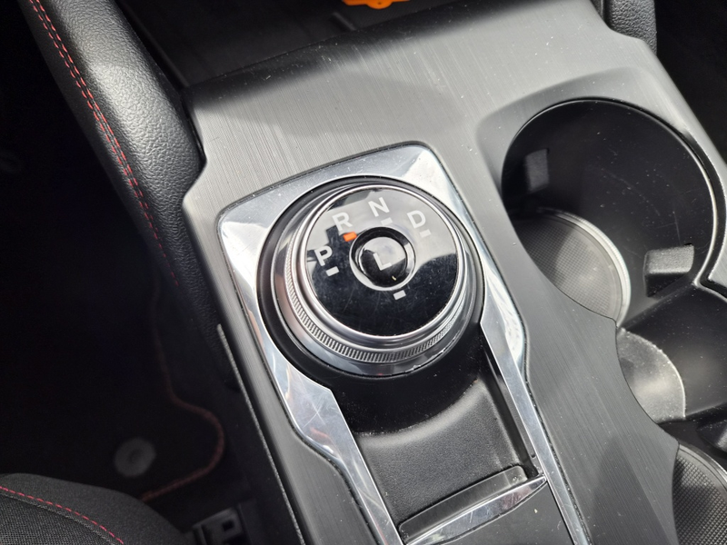 Ford Kuga 2.5 PHEV ST-Line — photo 12
