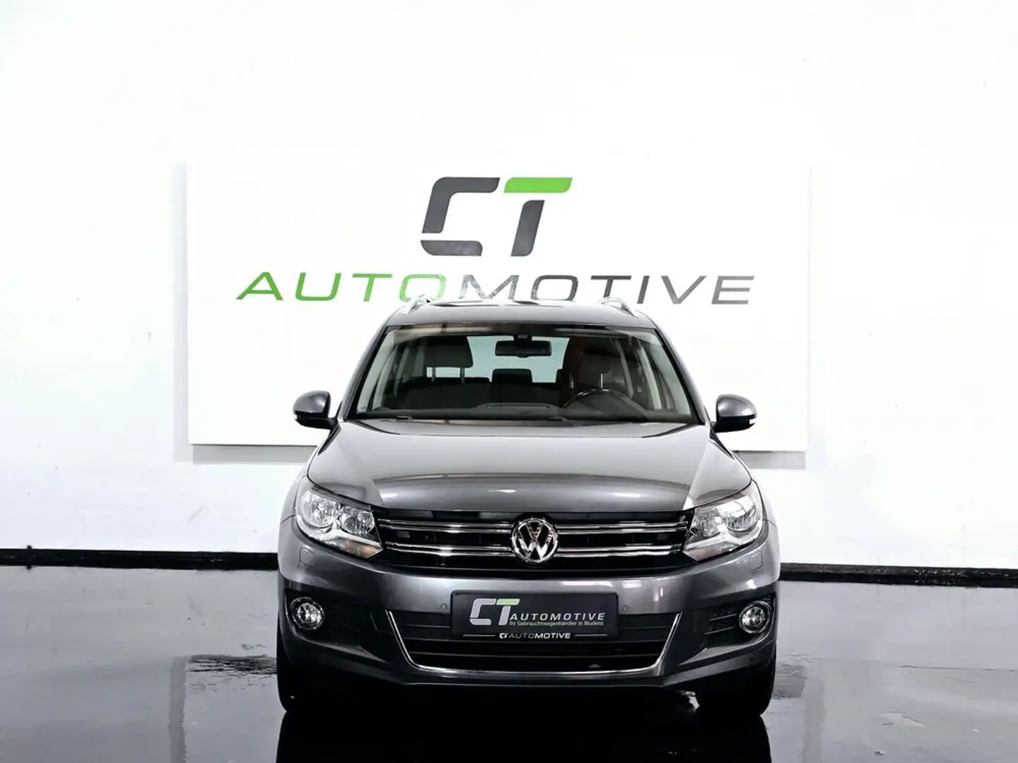 Volkswagen Tiguan 2,0 TDI BMT 4Motion Sport&Style DPF DSG Grijs - 2
