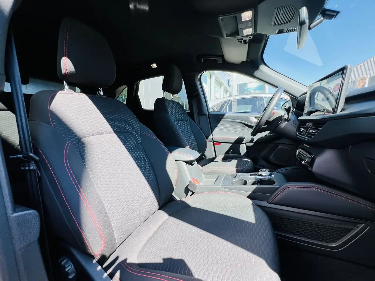 Ford Kuga 2.5i FHEV / Hybride / ST Line / Winter Pack / Camera, миниатюра 19