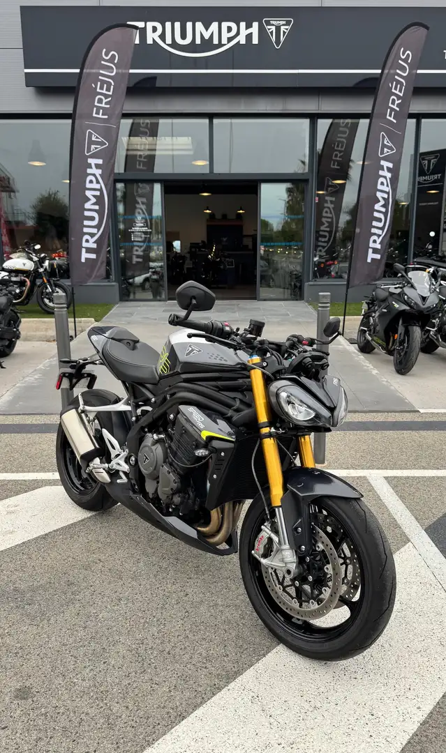 Triumph Speed Triple 1200 RS - 2