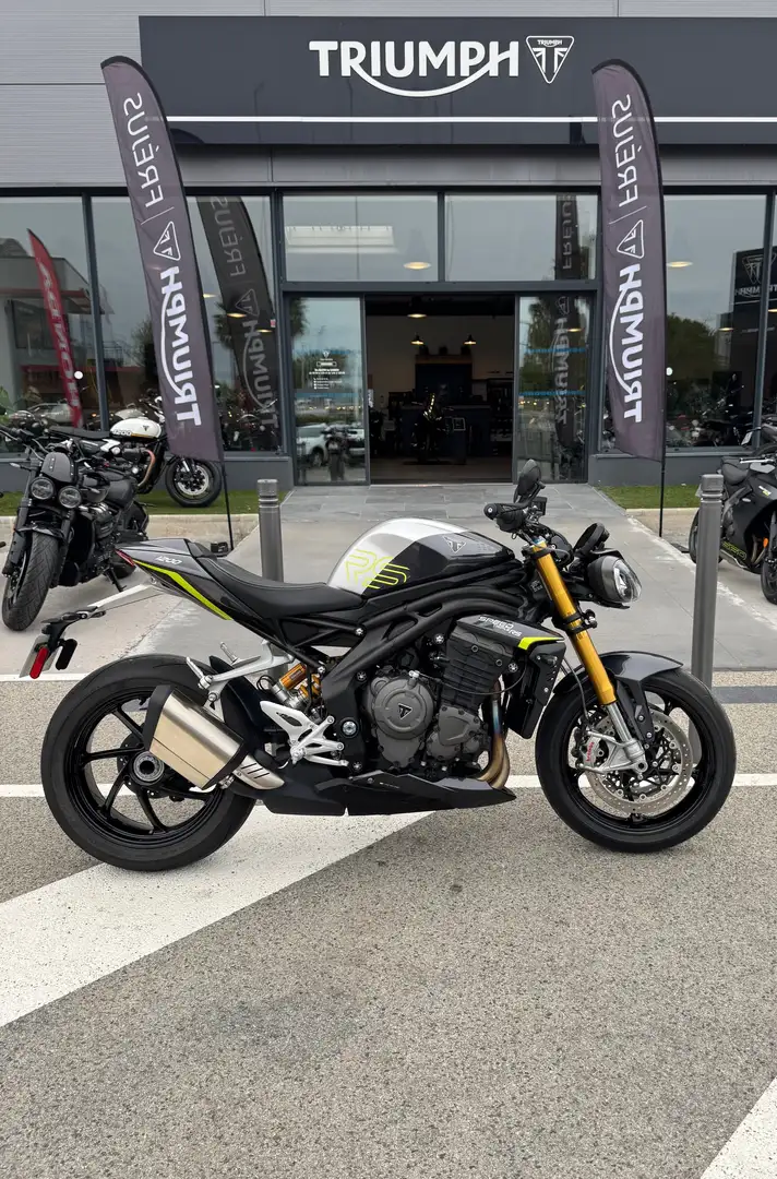 Triumph Speed Triple 1200 RS - 1