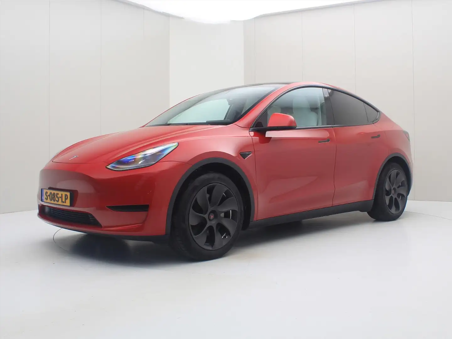 Tesla Model Y Standard RWD Plus 347pk [ LFP ACCU+WIT LEDER+ENHAN Червоний - 1
