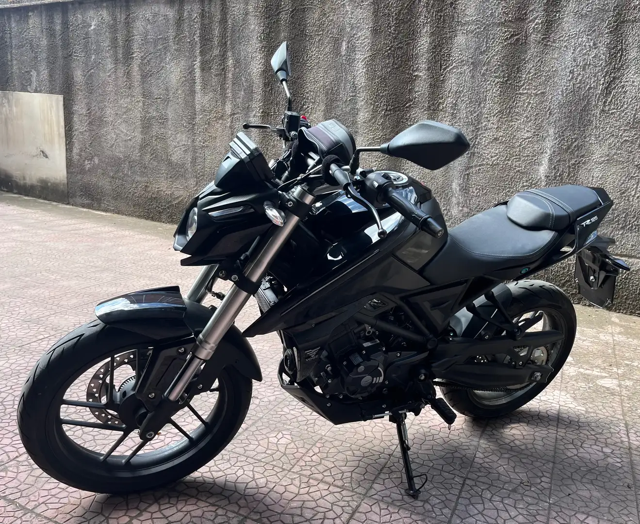 Voge Brivido R125 Чёрный - 2