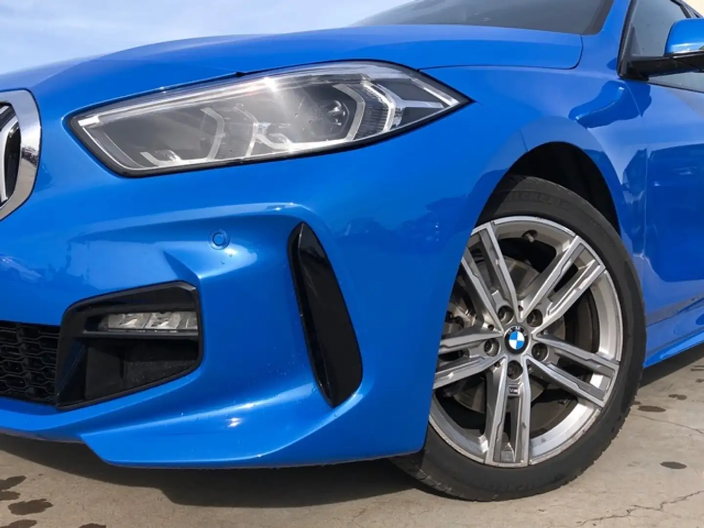 BMW 116 116d Blau - 2