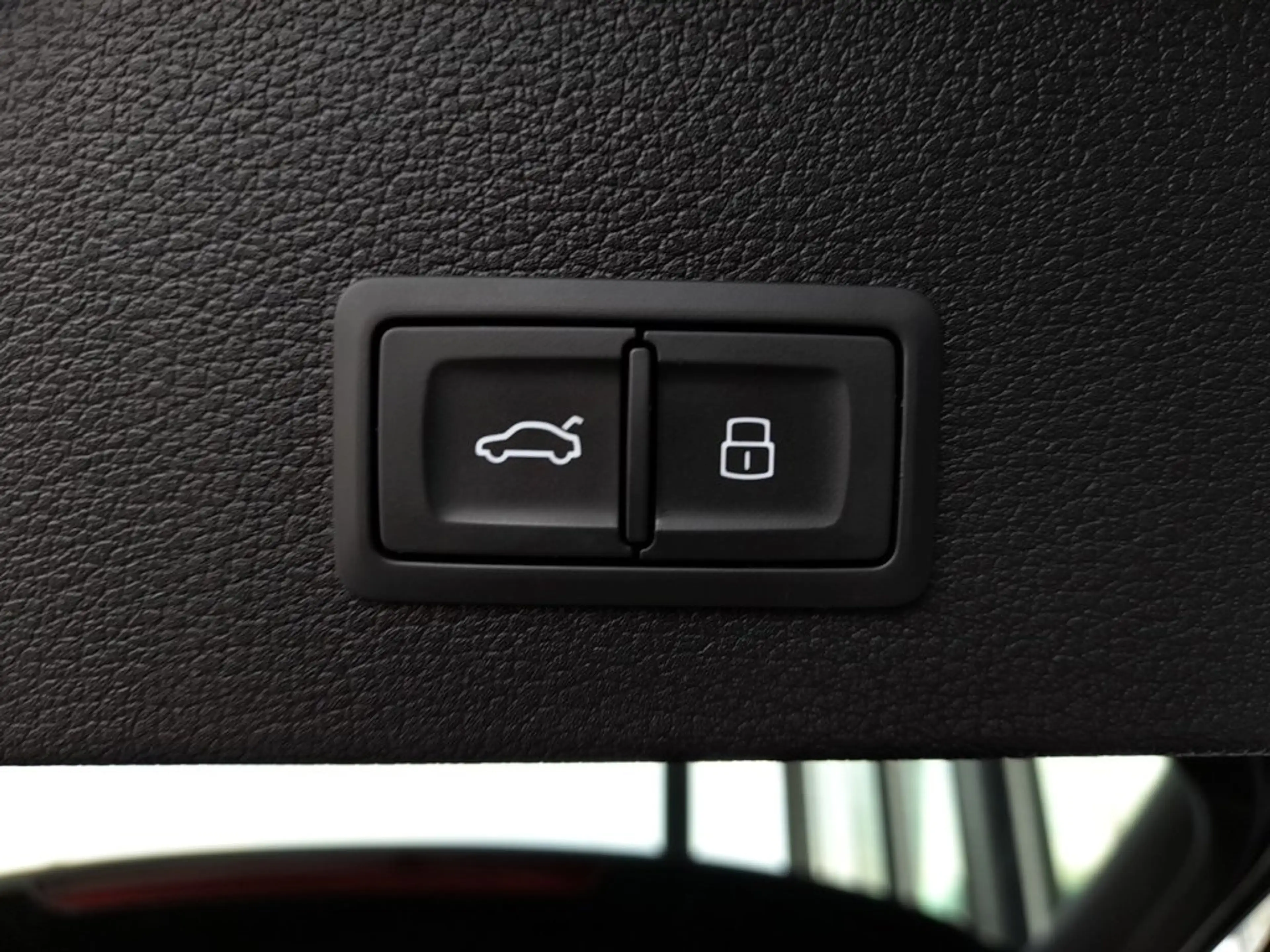 Audi Q2 SPORT 35 TDI quattro S-tr *LED & DYN BLINKER / LEDER / NAVI / AHV & KAMERA / TEMPOMAT / E-KLAPPE* — photo 13